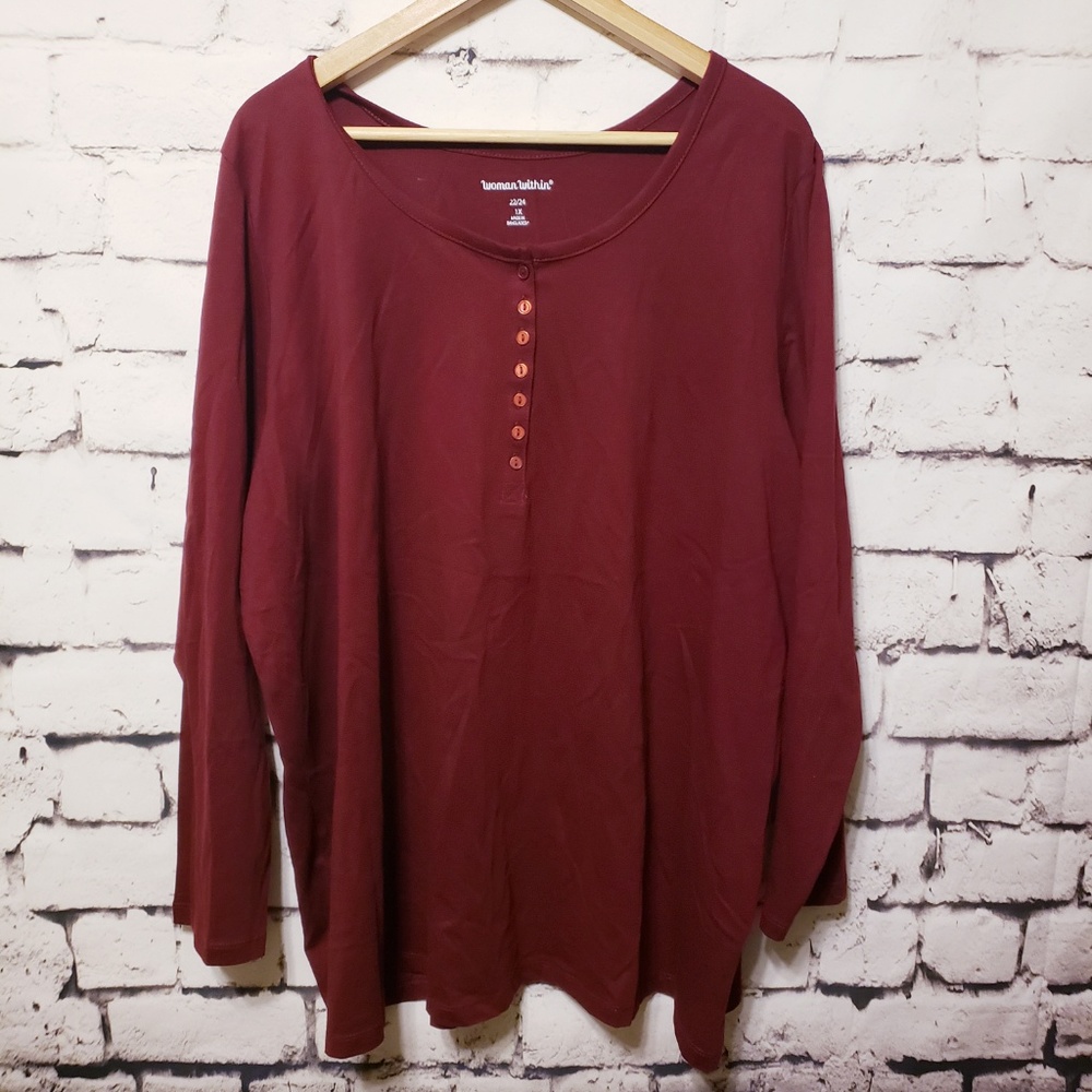 Plus size Maroon long sleeve top!